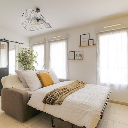 Le Louis D'Or -Acces Facile Gare/Eurexpo/Aeoroport Apartment วีเลอร์บาน ภายนอก รูปภาพ