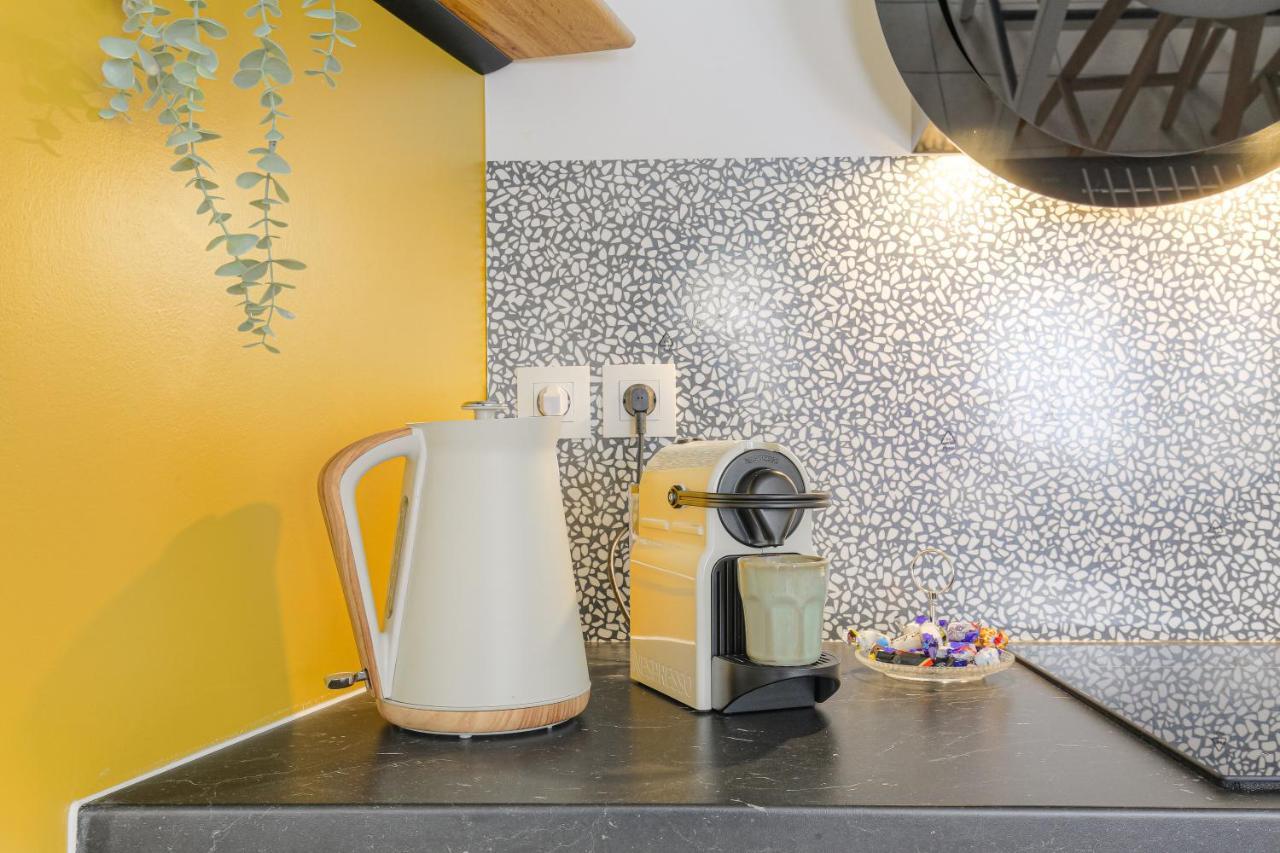 Le Louis D'Or -Acces Facile Gare/Eurexpo/Aeoroport Apartment วีเลอร์บาน ภายนอก รูปภาพ